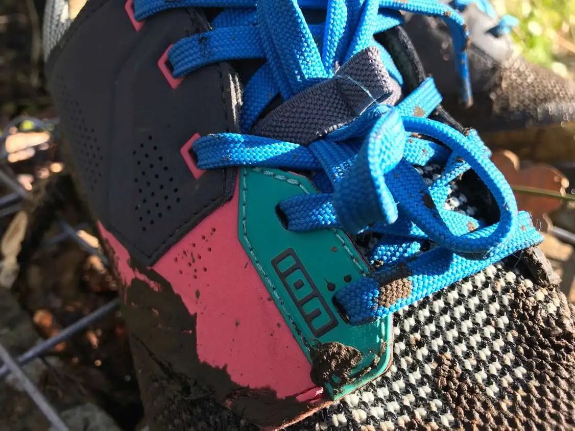 ION Scrub AMP Flat Shoes