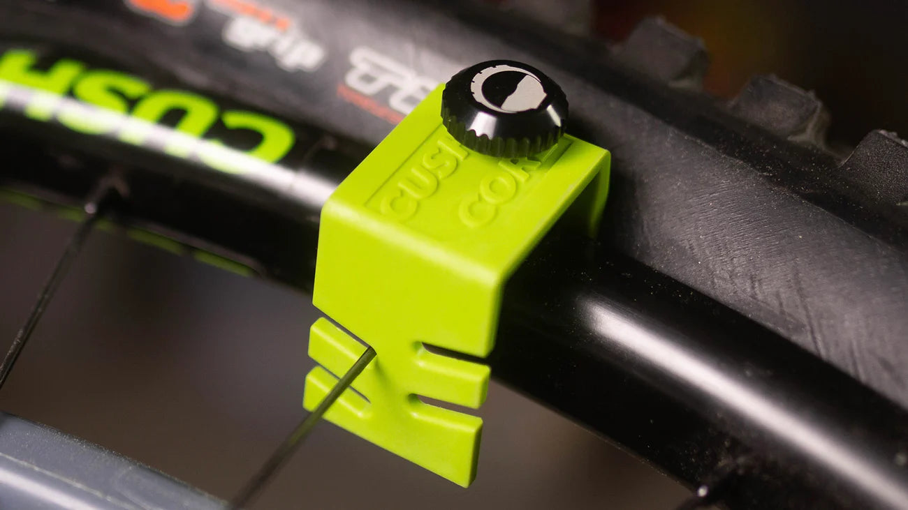 CushCore Bead Bro Tubeless Tyre Installation Tool for MTB